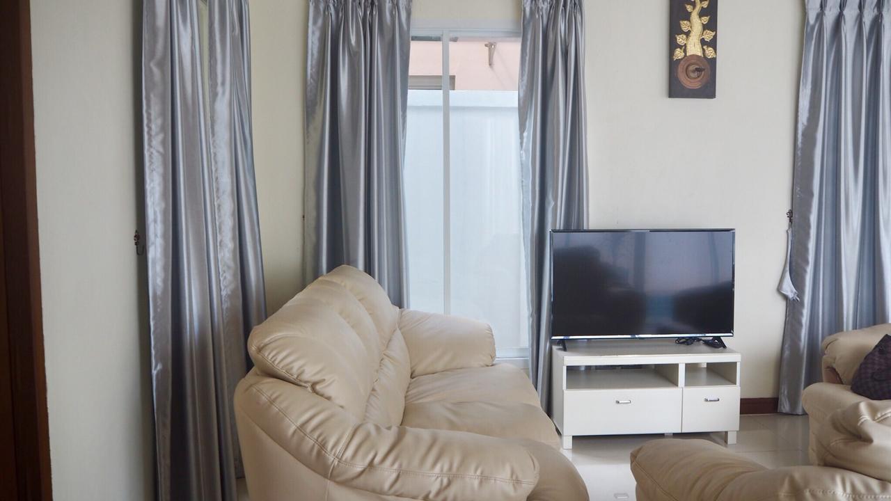 Villa Somewhere Phuket Thalang Ngoại thất bức ảnh